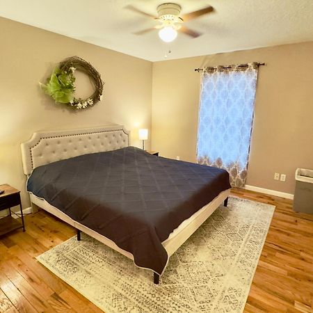 גאנטרסוויל Peaceful Townhouse Near Lake מראה חיצוני תמונה