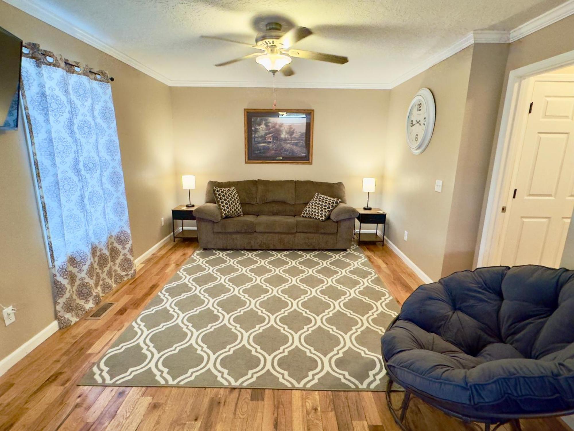 גאנטרסוויל Peaceful Townhouse Near Lake מראה חיצוני תמונה